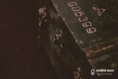 Floor: Sin poster5